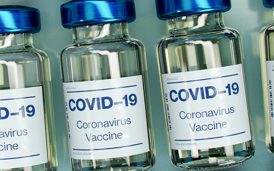 Moderna COVID-19 Vaccine Deemed Safe by FDA Panel After Pfizer Authorization
